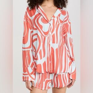 ⭐️New⭐️Wavy Print Blouse